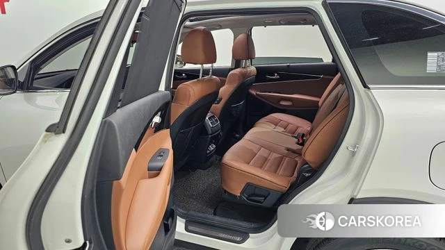 Kia The New Sorento id 4225602 из Кореи 25