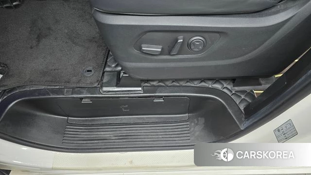 Hyundai Staria id 4778649 из Кореи 25