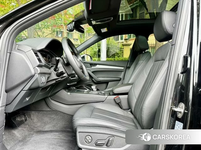 Audi Q5L id 4300460 из Китая 25