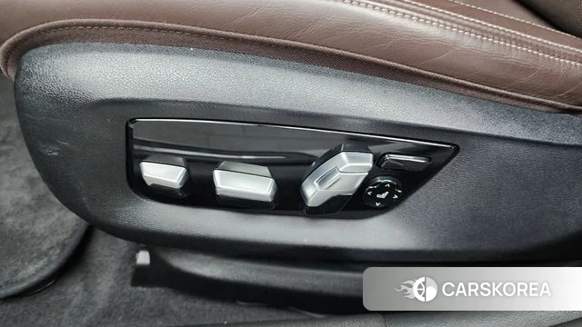 BMW 5 Series (G30) id 4543793 из Кореи 25