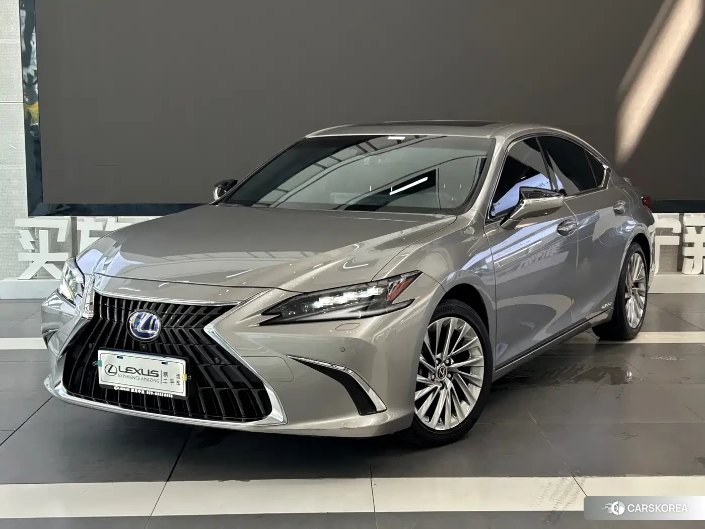 Lexus ES id 4628022 из Китая 25