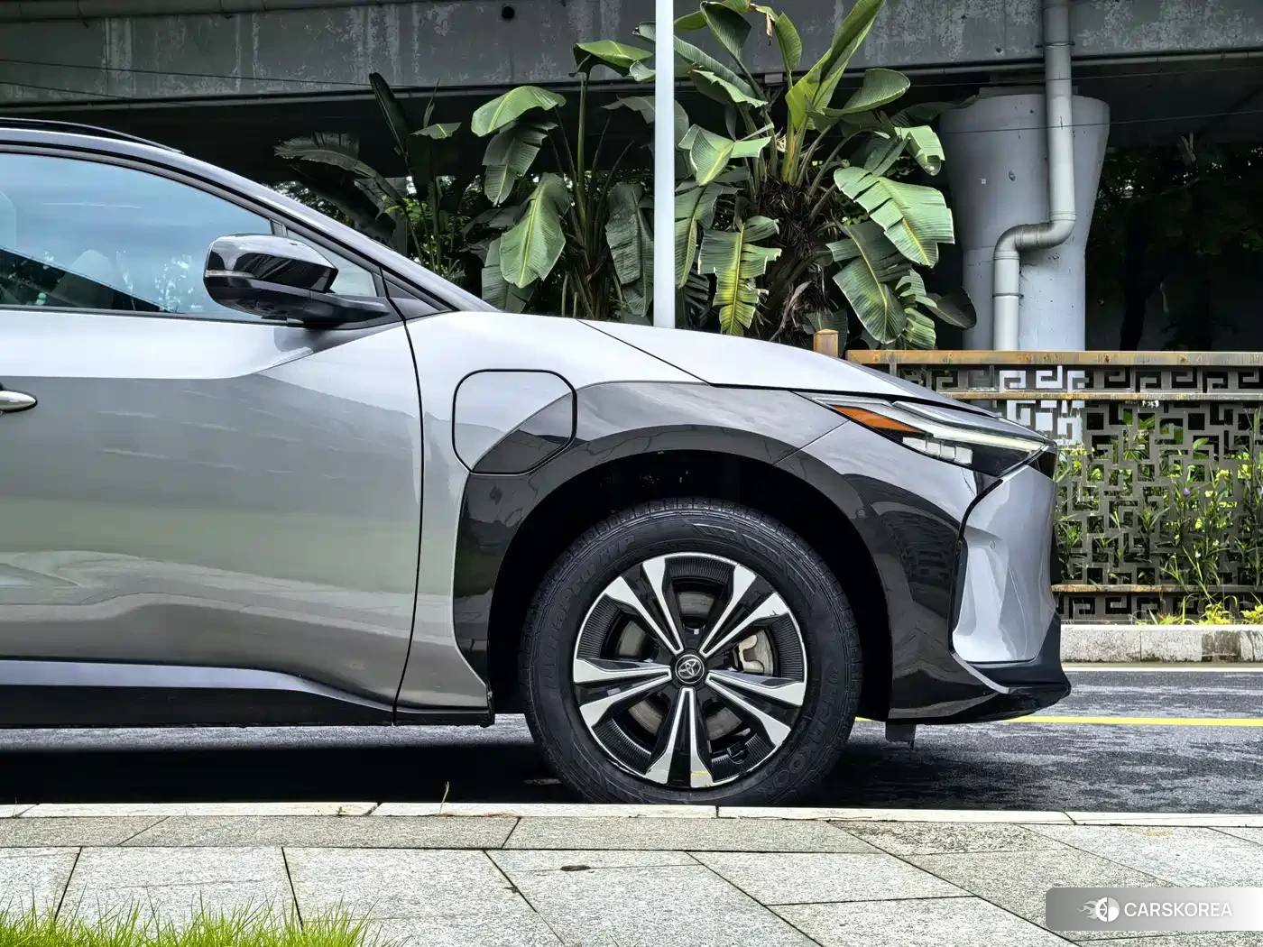 Toyota bZ4X id 4599732 из Китая 25