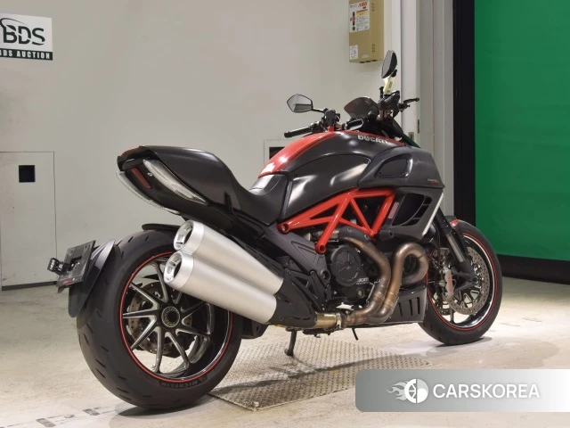Проданный Ducati DIAVEL CARBON id 4199300 из Японии, фото 25
