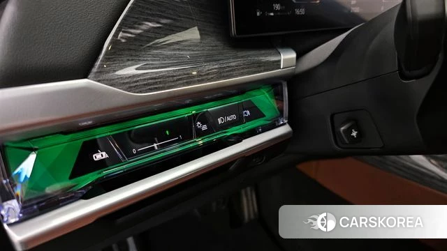 BMW 7 Series (G70) id 4408153 из Кореи 25