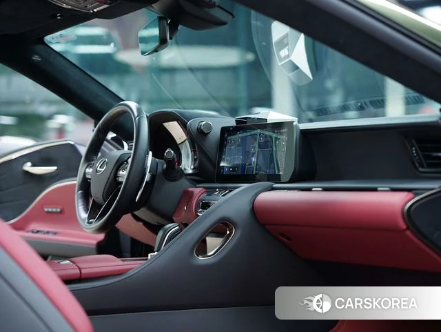 Lexus LC id 4359608 из Китая 25