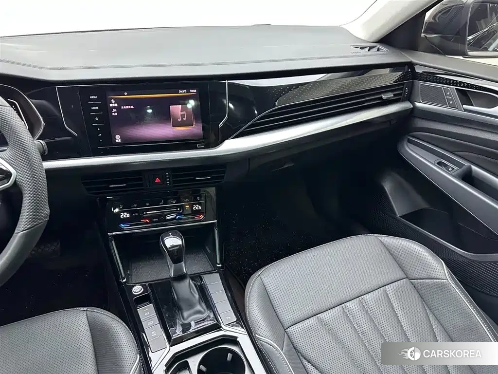 Volkswagen Passat id 4577478 из Китая 25