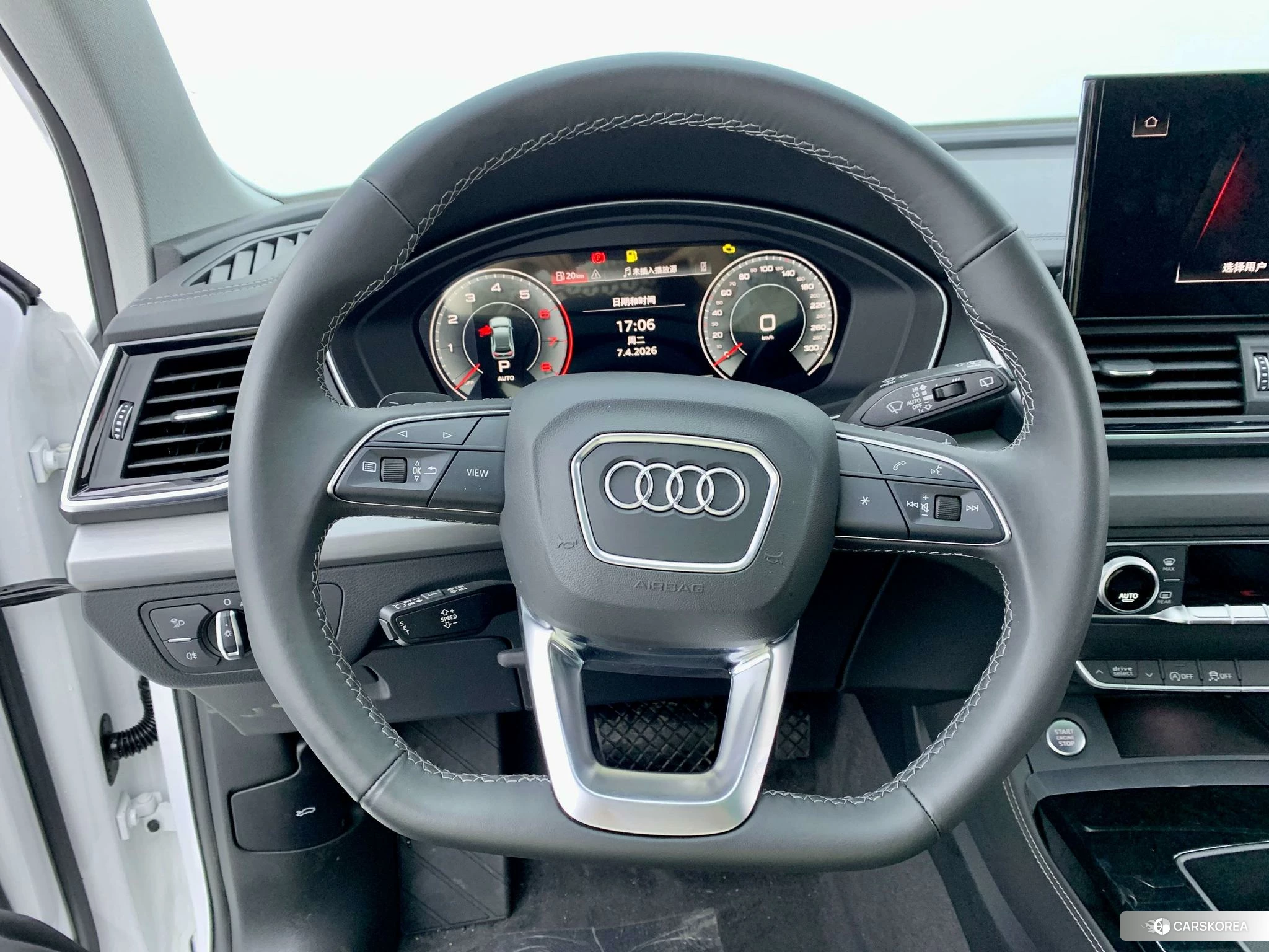 Audi Q5L id 4499076 из Китая 24
