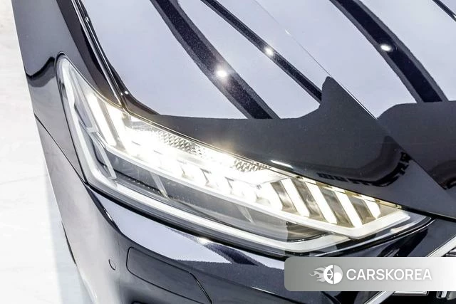 Audi A7L id 4278725 из Китая 25