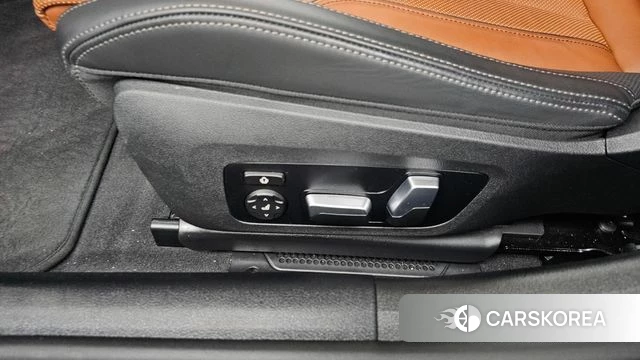 BMW 8 Series (G15) id 4645000 из Кореи 25