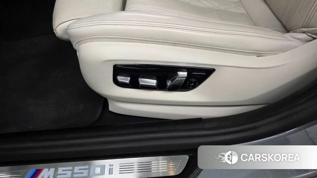 BMW 5 Series (G30) id 4701568 из Кореи 25