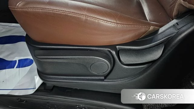 Hyundai The New Grand Starex id 4581751 из Кореи 25