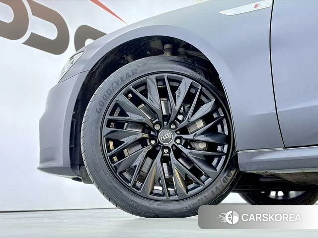 Audi A7L id 4333852 из Китая 25