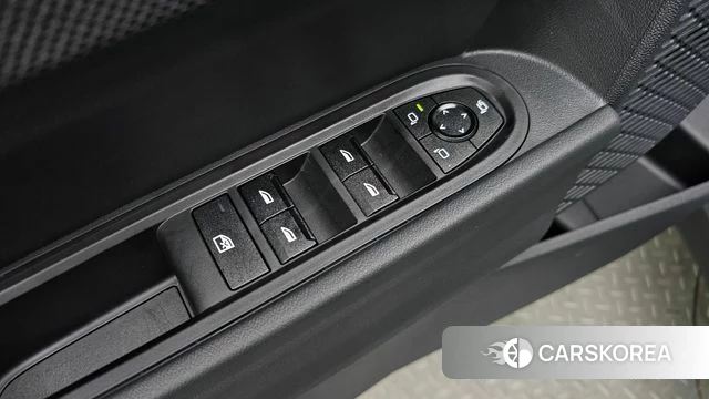 Mini Cooper C 4th generation id 4329261 из Кореи 25
