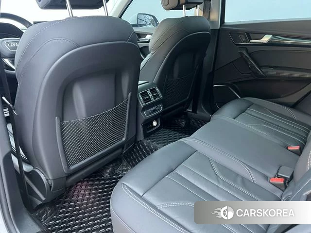 Audi Q5L id 4300050 из Китая 25
