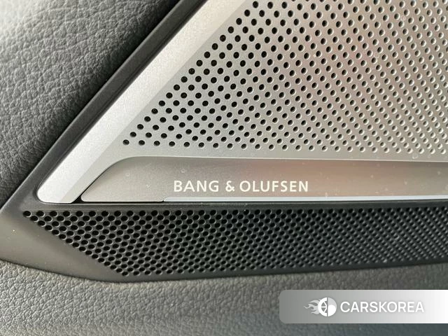 Audi A6L id 3926940 из Китая 25