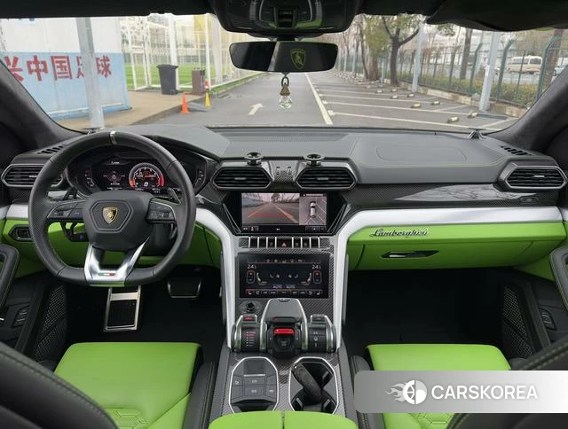 Lamborghini Urus id 4239744 из Китая 25