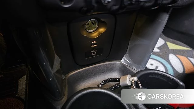 Mini Cooper id 4409857 из Кореи 25