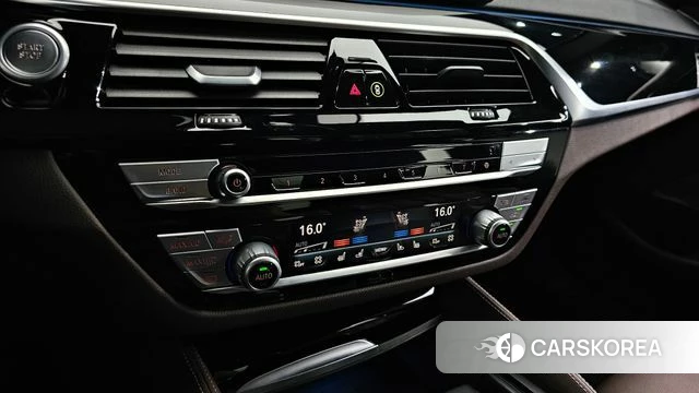 BMW 5 Series (G30) id 4535266 из Кореи 25
