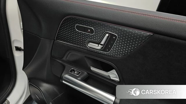 Mercedes-Benz EQA H243 id 4773282 из Кореи 25