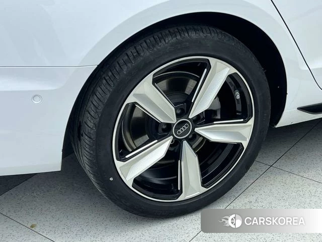 Audi A4L id 4236344 из Китая 25
