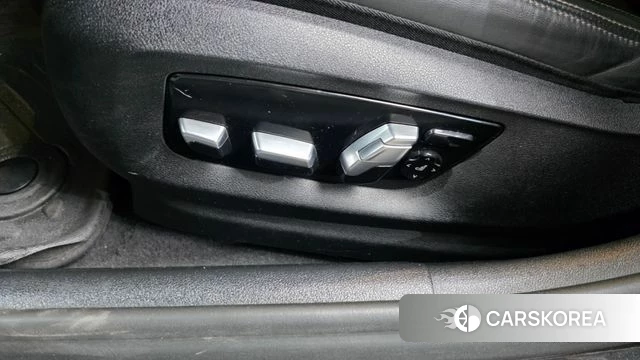 BMW 5 Series (G30) id 4268691 из Кореи 25