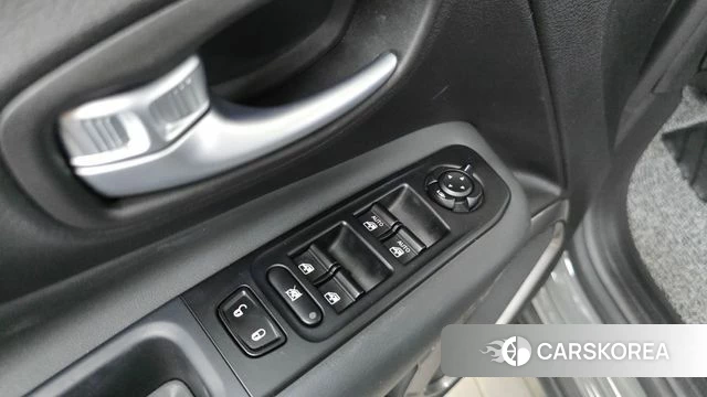 Jeep Renegade id 4670682 из Кореи 25