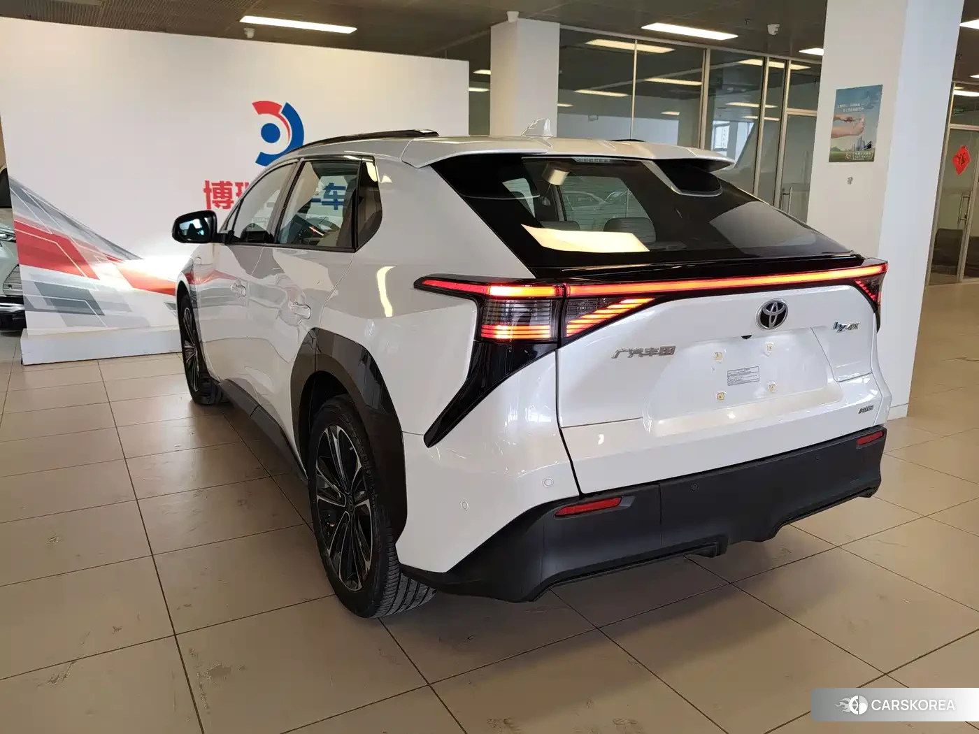 Toyota bZ4X id 4599730 из Китая 25