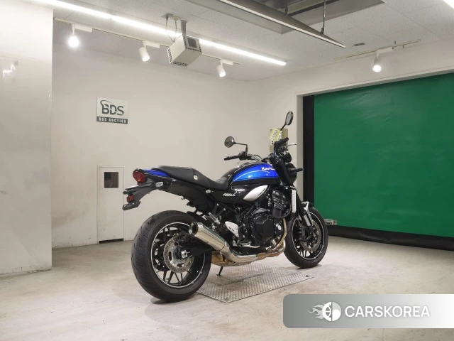 Kawasaki Z900RS id 3949357 из Японии 25