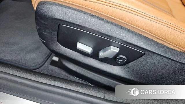 BMW 5 Series (G30) id 4610408 из Кореи 25