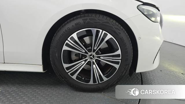 Mercedes-Benz E-Class W214 id 4767626 из Кореи 25