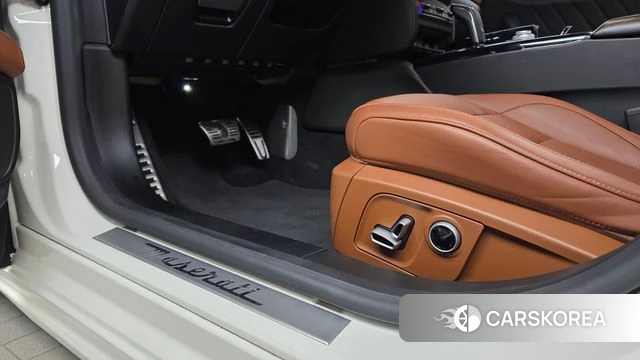 Maserati Ghibli id 4894192 из Кореи 25