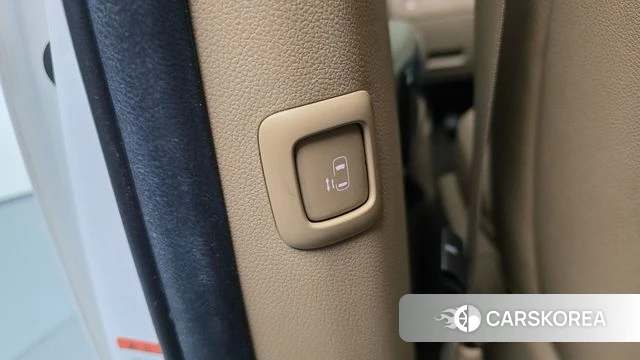 Kia The New Carnival id 4403179 из Кореи 25
