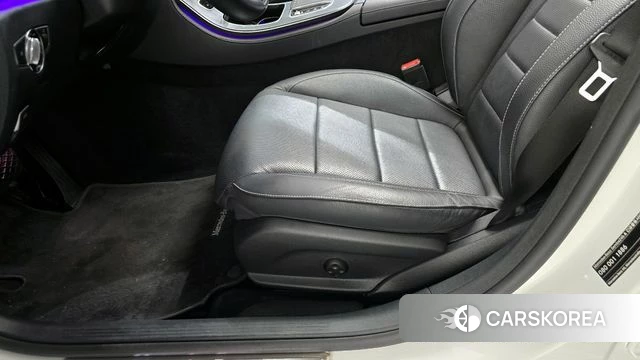 Mercedes-Benz E-Class W213 id 4396686 из Кореи 25