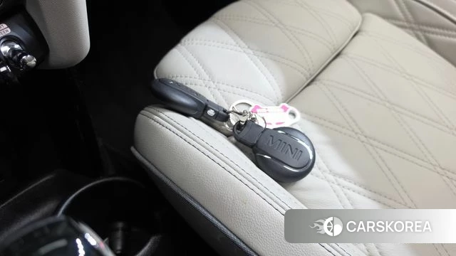 Mini Cooper S id 4361149 из Кореи 25