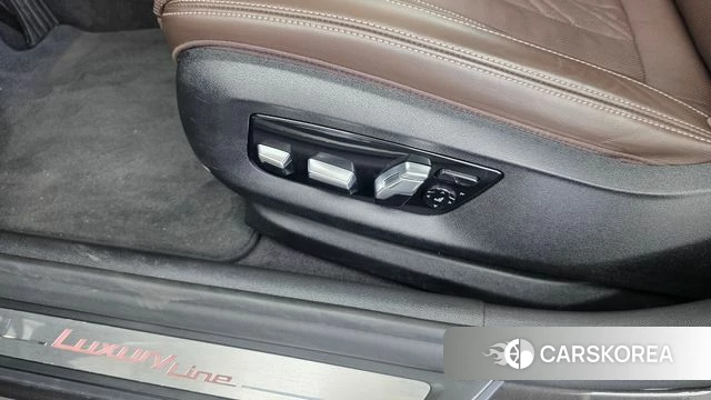 BMW 5 Series (G30) id 4662429 из Кореи 25