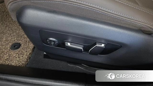 BMW 5 Series (G60) id 4892838 из Кореи 25