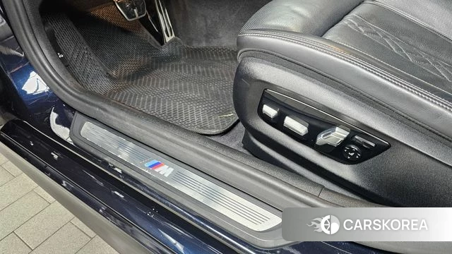 BMW 5 Series (G30) id 4525792 из Кореи 25