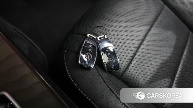 Mercedes-Benz E-Class W213 id 4309296 из Кореи 25