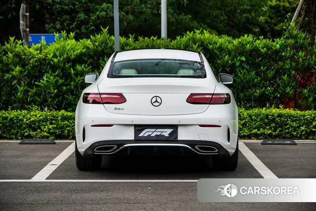 Mercedes-Benz E-class (imported) id 4274399 из Китая 25