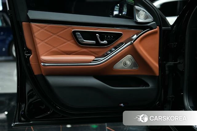 Mercedes-Benz Maybach S-class id 4334835 из Китая 25