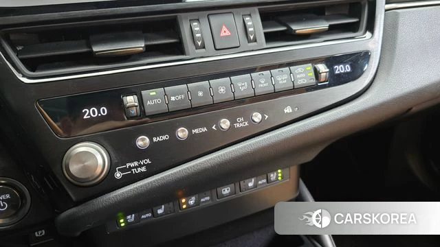 Lexus ES300h 7th generation id 4706472 из Кореи 25