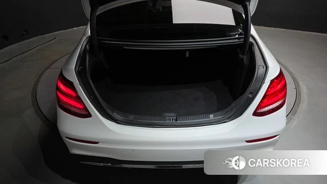 Mercedes-Benz E-Class W213 id 4741900 из Кореи 25