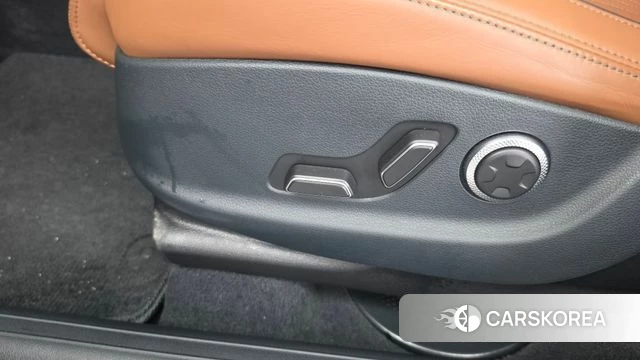 Genesis GV70 id 4700933 из Кореи 25