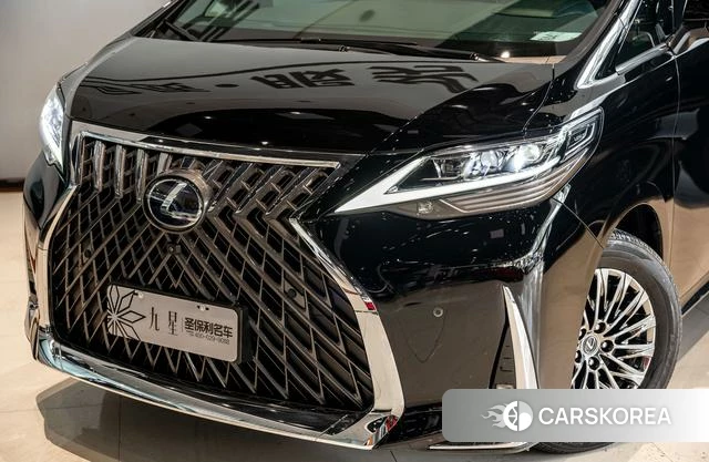 Lexus LM id 4314242 из Китая 25