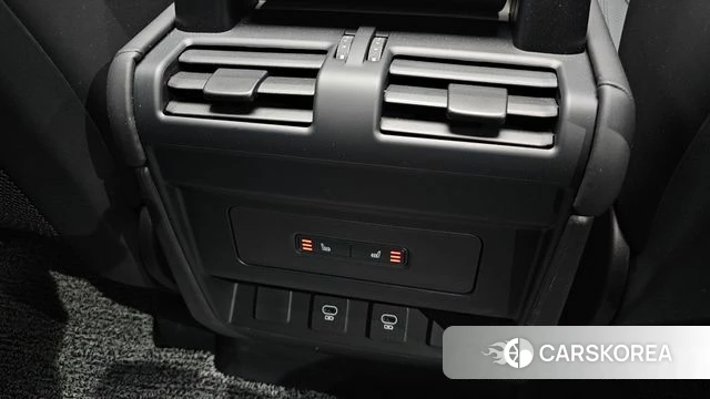 Land Rover Defender (L663) id 4248117 из Кореи 25