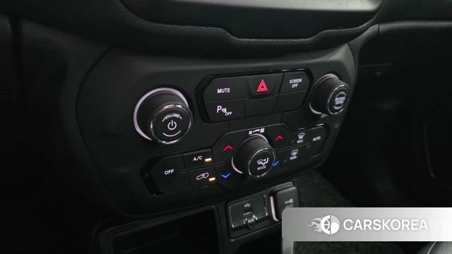 Jeep Renegade id 4741446 из Кореи 25