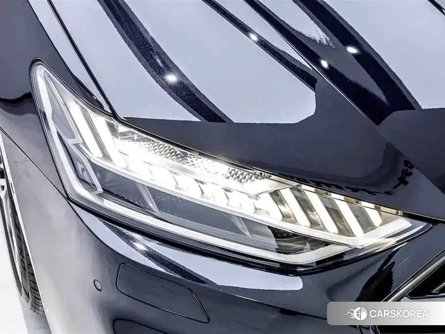 Audi A7L id 4570596 из Китая 25