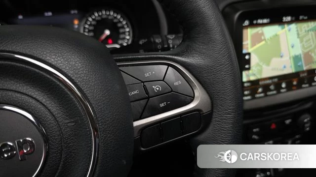 Jeep Renegade id 4730783 из Кореи 25