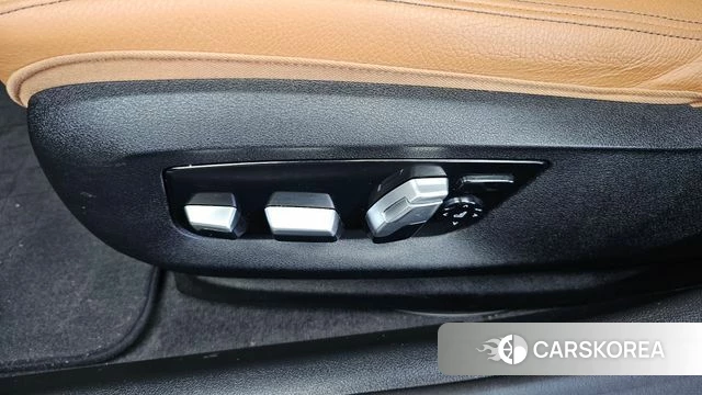 BMW 5 Series (G30) id 4435032 из Кореи 25