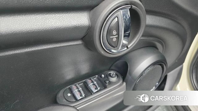 Mini Cooper D id 4751106 из Кореи 25